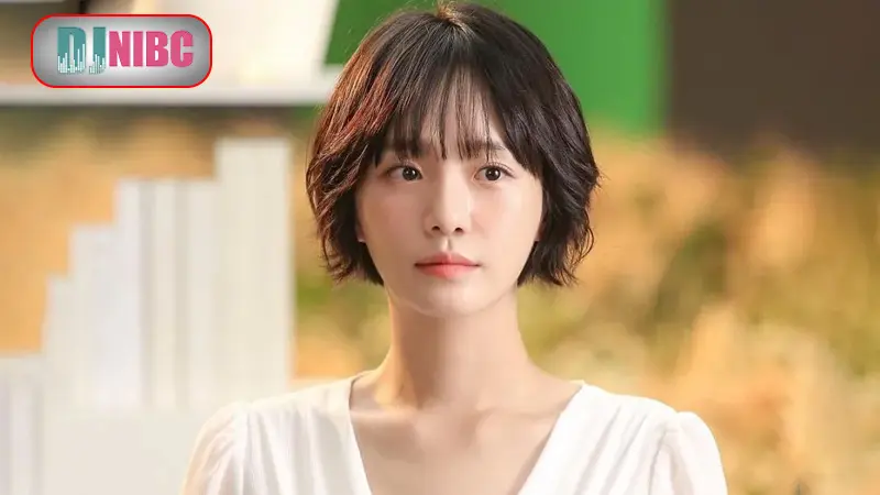 Park Gyu-young mạnh mẽ trong Sweet Home.