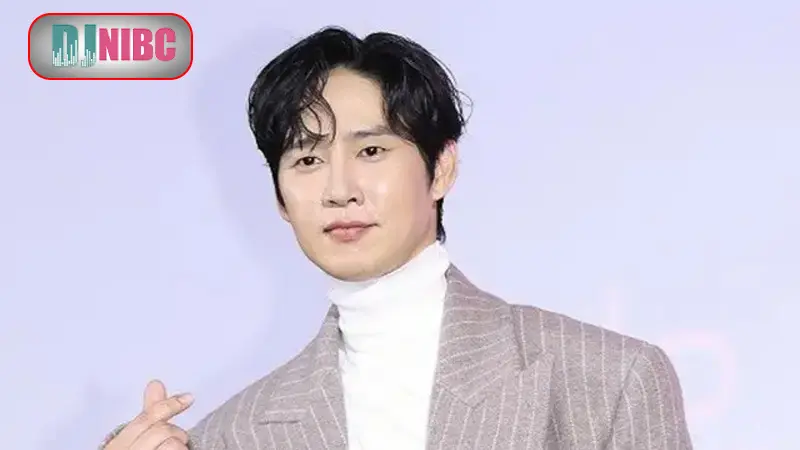 Park Sung-hoon trong vai diễn đầu tiên đầy tiềm năng.