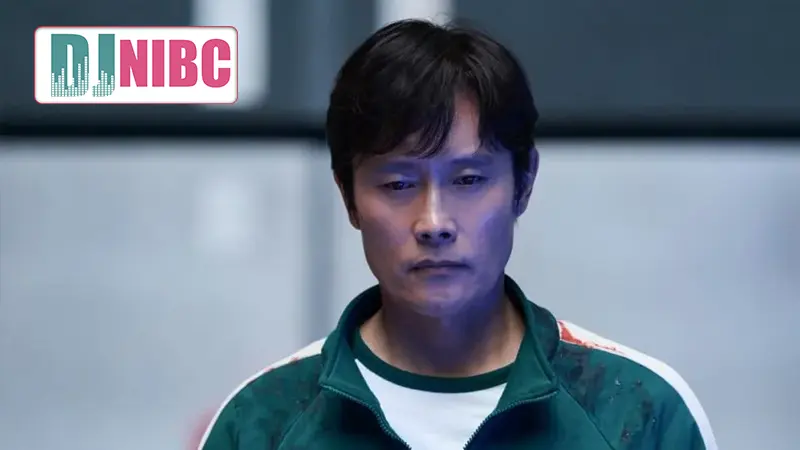 Lee Byung-hun trong vai Hwang In-ho / Front Man trong trò chơi con mực phần 3
